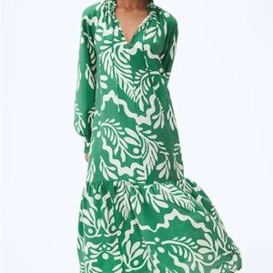 H&M Green and White Long Sleeve Dress